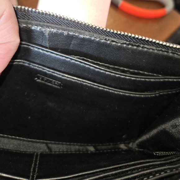 Coach Legacy Black Leather Turnlock Wristlet Wallet - Picture 16 of 16